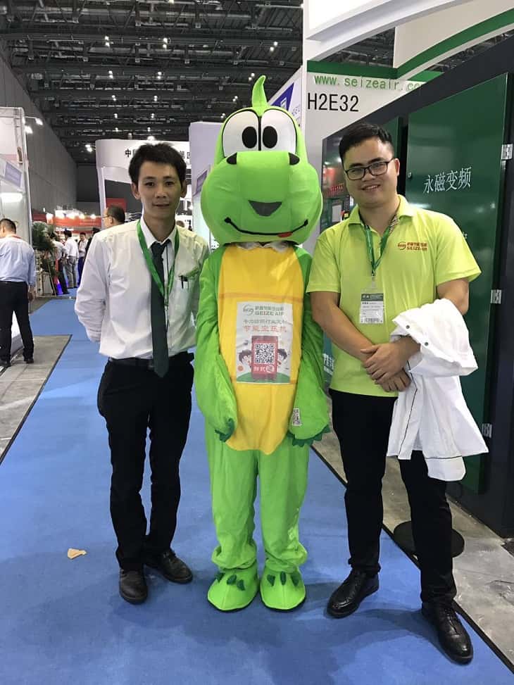 �_��Չ��C������