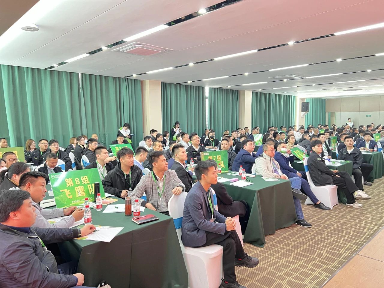 �_���W(xu��)Ժ��ʮ����ȫ��(gu��)�N�۾�Ӣ��Ӗ(x��n)�A�M�ɹ���